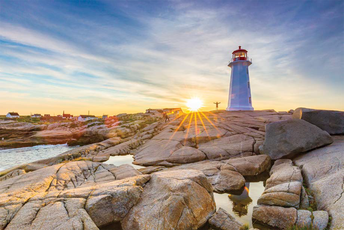 Le phare de Peggy’s Cove est l’un des endroits les plus photographiés au Canada. - Magazine Camper