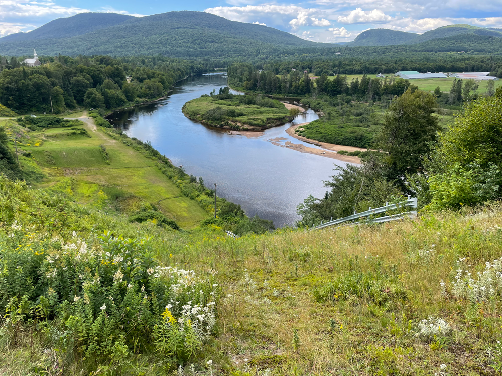 La vallée de la Jacques-Cartier - Magazine Camper