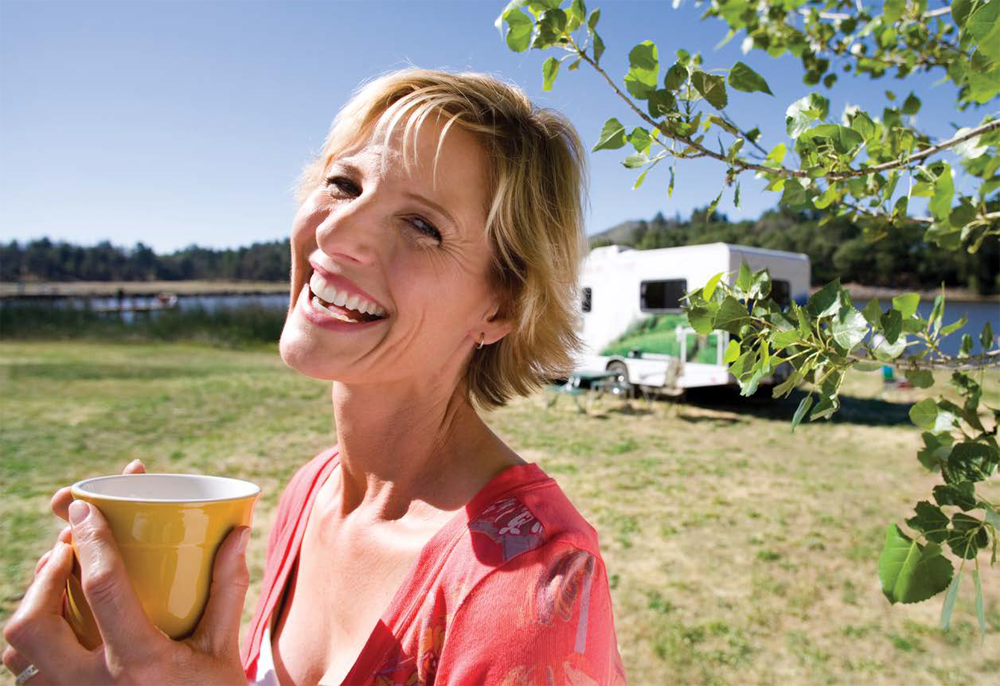 Voyager en solo peut prendre toutes sortes de formes. Il n’est pas nécessaire de se limiter aux établissements privés. - Magazine Camper