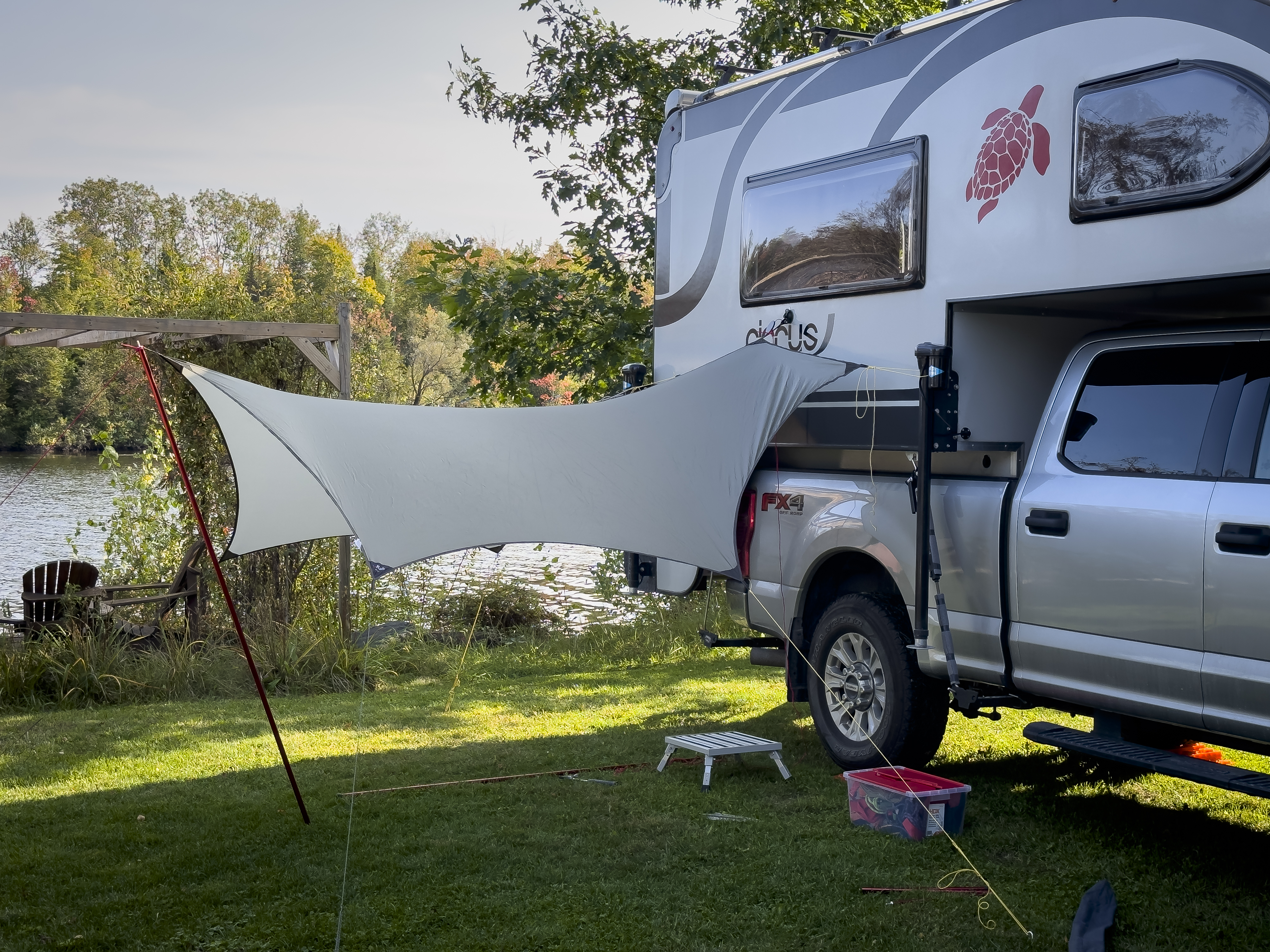  - Magazine Camper