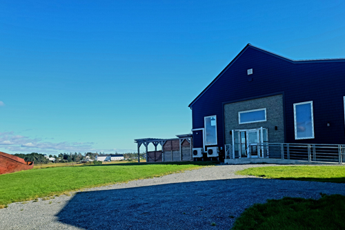 La distillerie BoatSkeg, à Lower West Pubnico. membre Terego. - Magazine Camper