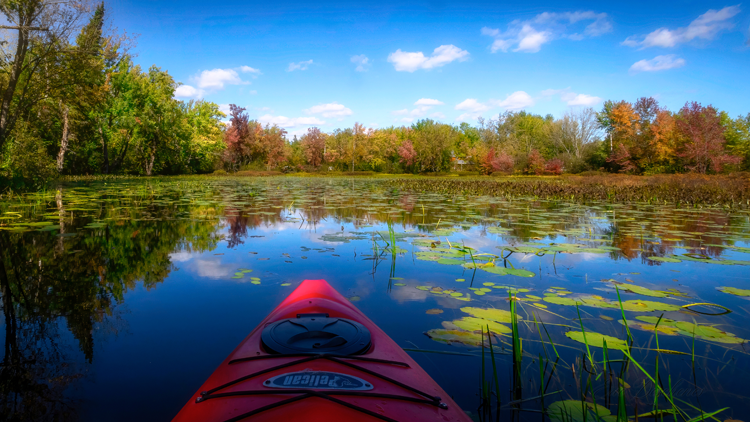 Il est possible de louer des embarcations ou encore d’apporter les siennes. - Magazine Camper