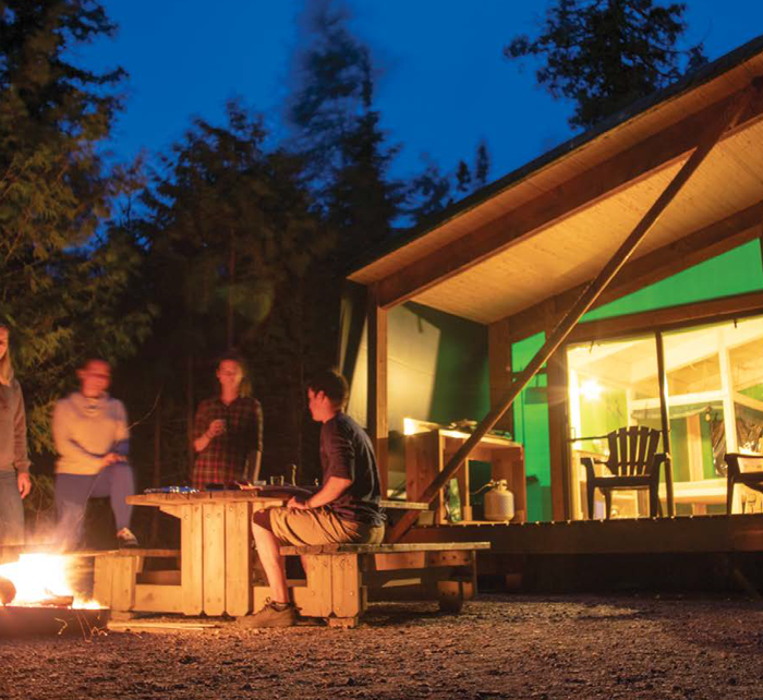  - Magazine Camper