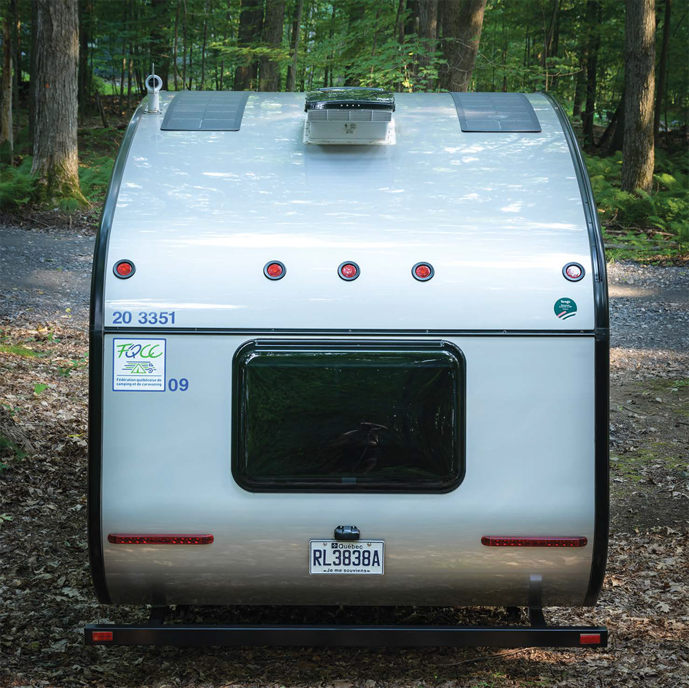 Il est important de définir la puissance des panneaux solaires dont vous avez besoin avant d'en faire l'achat - Magazine Camper