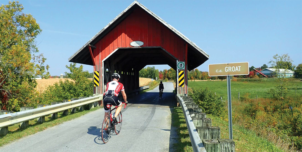 Le pont couvert de Saint-Armand - Magazine Camper