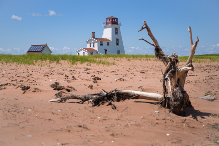 Blottie dans une immense baie du Golfe Saint-Laurent, l'Île est bordée de nombreuses plages. - Magazine Camper
